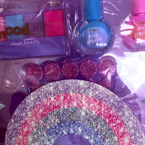 Kids Purple Accessory Backpack - Picture 5 of 8